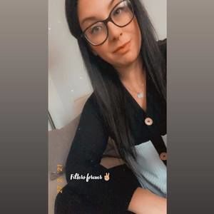 Meet your Posher, Stephanie